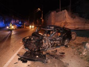ANTALYA'DA KAZA : 4 ÖLÜ 4 YARALI