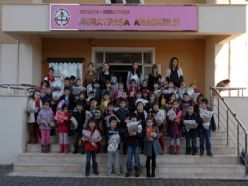 MİNİKLERDEN ÖRNEK DAYANIŞMA