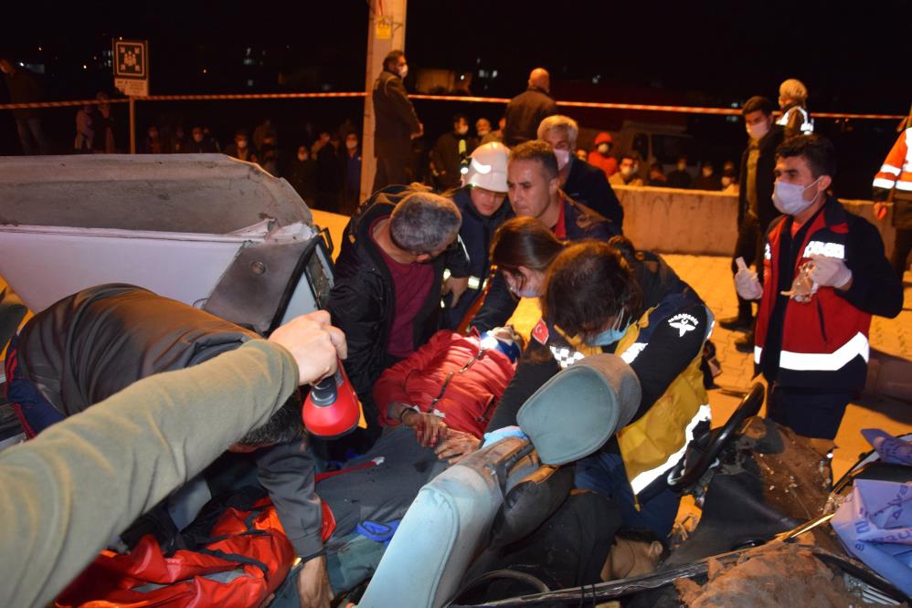 KUMLUCA'DA KAZA : 3 ÖLÜ